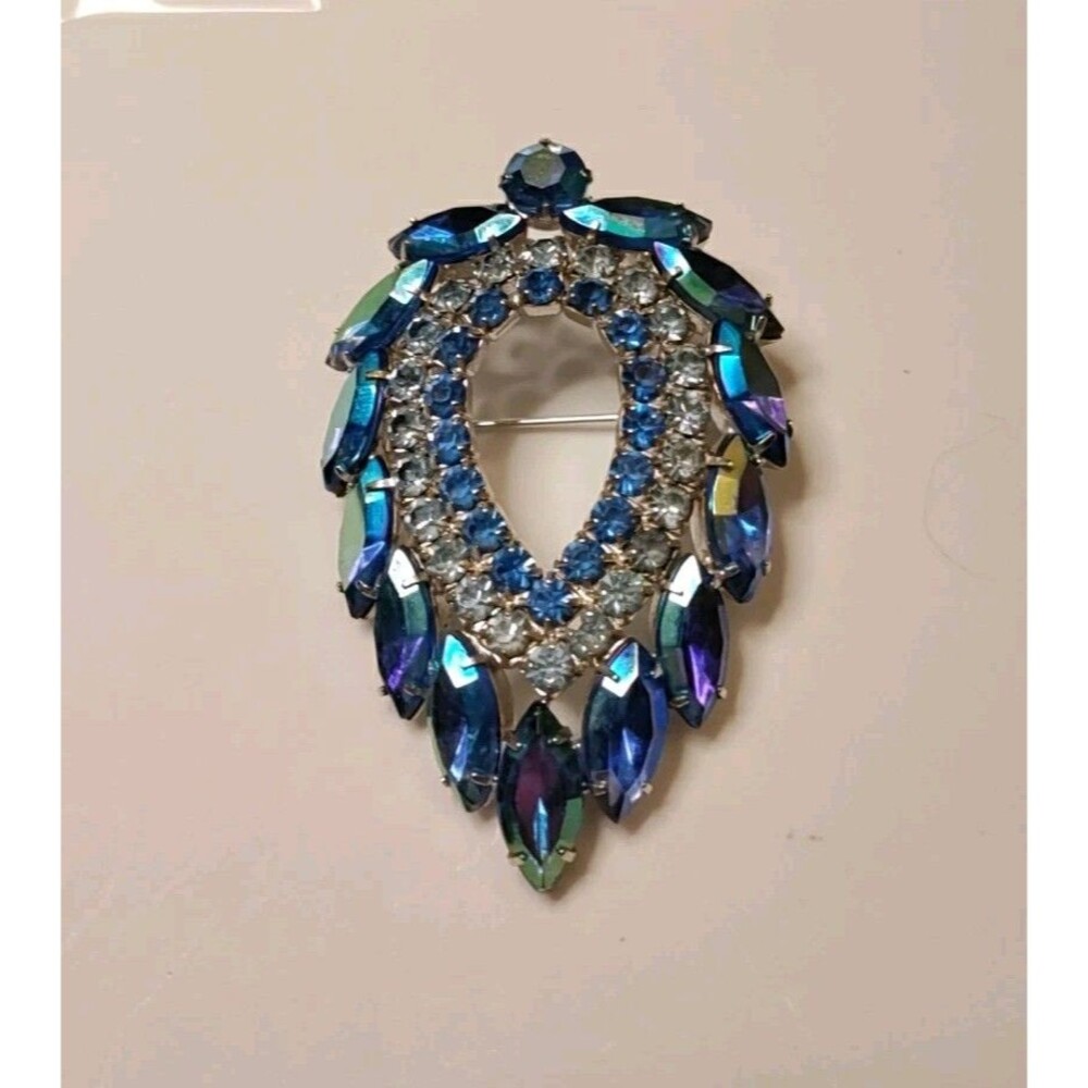 Vintage Sarah Coventry By Juliana D&E Large Rhinestone "Blue Lagoon" Brooch